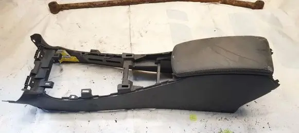 Renault Laguna III Armrest 969180007r fd15117j