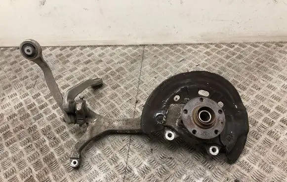 Audi A8 S8 D3 4E Front wheel hub