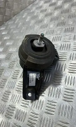 KIA Sorento Engine mount bracket 218102P950