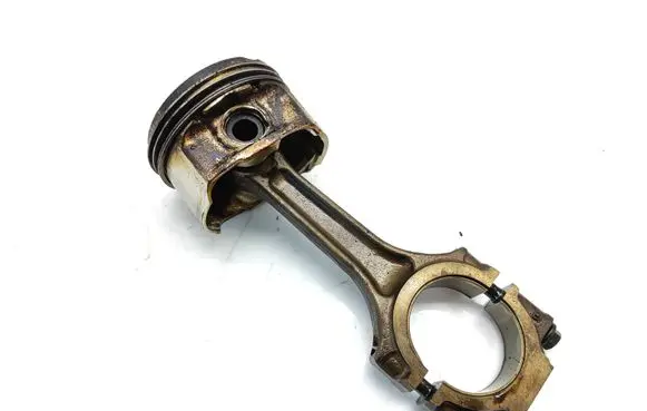 Alfa Romeo 147 Piston with connecting rod