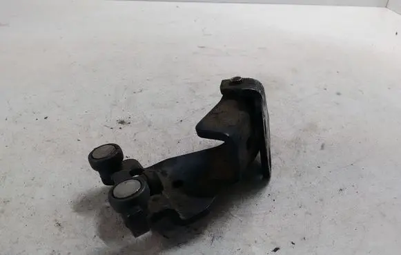 Fiat Doblo Sliding door lower roller guide/hinge 