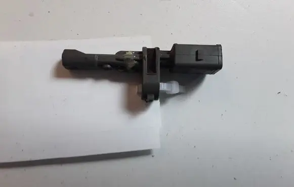 Volkswagen Tiguan ABS rear brake sensor WHT003864B