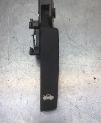 Opel Insignia A Engine bonnet (hood) release handle