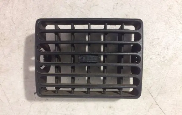 Volkswagen PASSAT B4 Dashboard side air vent grill/cover trim 3A0819720B 3A0819708