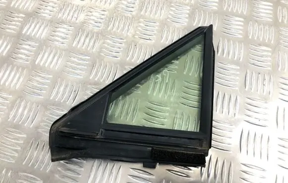 Toyota RAV 4 (XA50) Front door vent window glass four-door E643R00034 90T20112H4