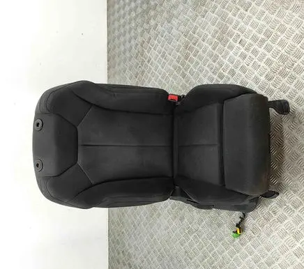 Audi Q3 F3 Front passenger seat 83A881776A 3Q0881516