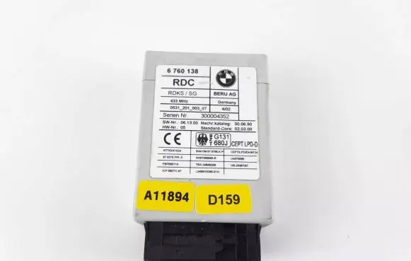 BMW 7 E65 E66 Tire pressure control unit 6760138