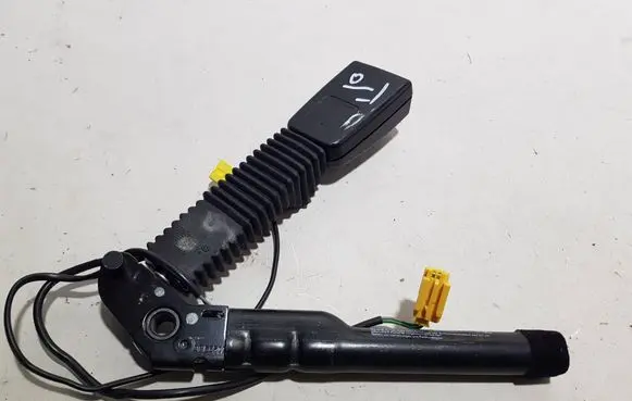 Mercedes-Benz ML W164 Front seatbelt buckle 2518602669DD A2518602669