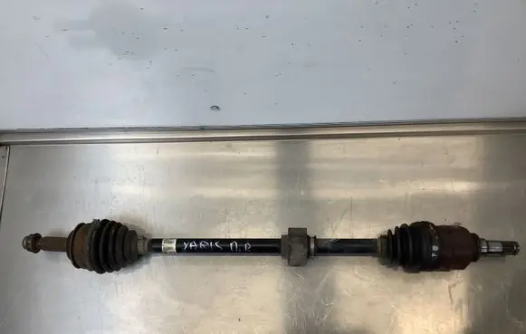 Toyota Yaris Front driveshaft 