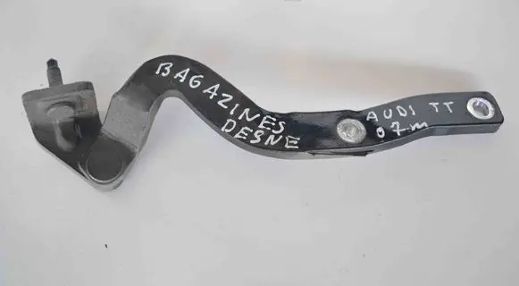 Audi TT TTS Mk2 Tailgate/trunk/boot hinge 8J8827300A