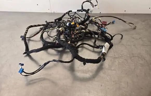 Mercedes-Benz GLC X253 C253 Panel wiring A2535404416