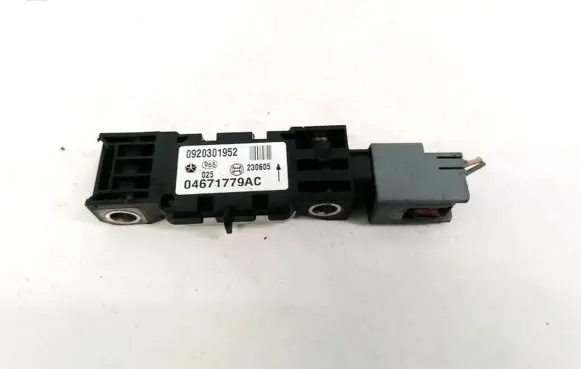 Jeep Grand Cherokee (WK) Airbag deployment crash/impact sensor 04671779AC 2266301950