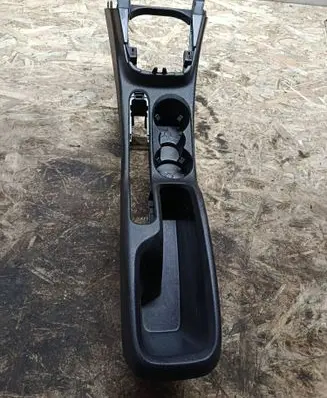 Ford Courier Center console ET76R045B55AB