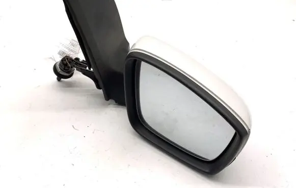 Front door electric wing mirror