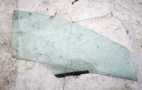 Honda Civic Front door window glass four-door AS2