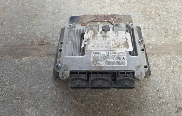 Peugeot 407 Engine control unit/module 9664257580