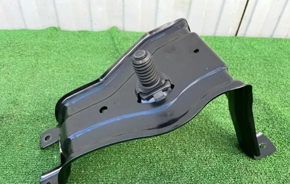Audi A7 S7 4G Spare wheel mounting bracket 4G0802715 4G0802771