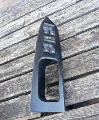 Volkswagen Touran I Electric window control switch 1K4959857