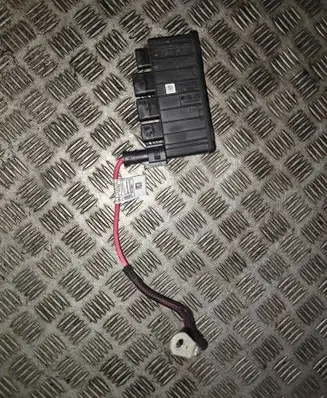 BMW 1 F40 Power management control unit 8661071 8589050