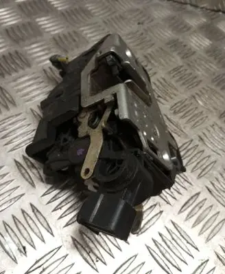 Mercedes-Benz CLK A208 C208 Front door lock 012668