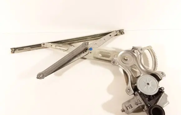 Toyota Prius (XW30) Front door window regulator with motor 8571030400 0620201231