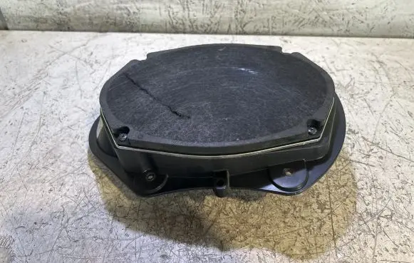 Dodge Challenger Front door speaker 52851560AA 26777AA