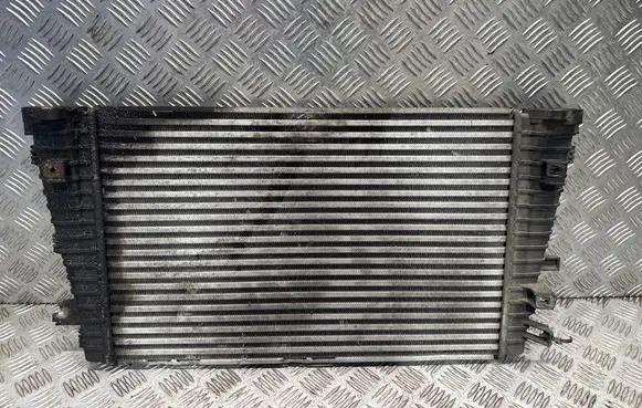Opel Zafira B Intercooler radiator 13223395