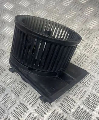 Volkswagen Golf IV Heater fan/blower 233029224