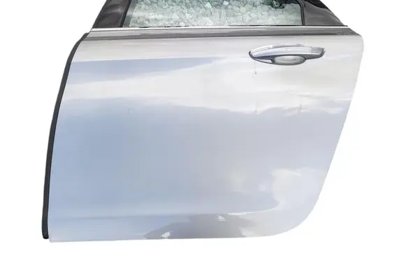 Peugeot 308 Rear door 