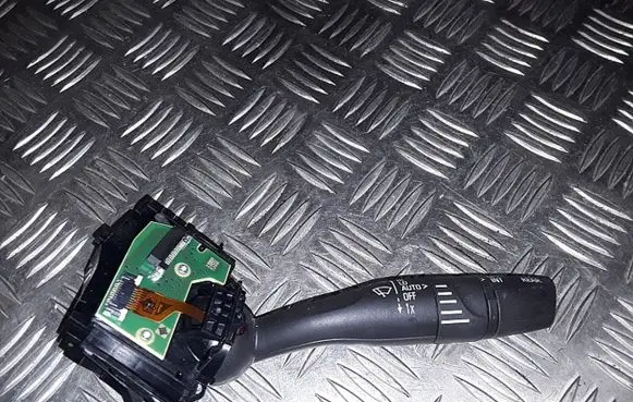 Opel Mokka B Wiper switch 