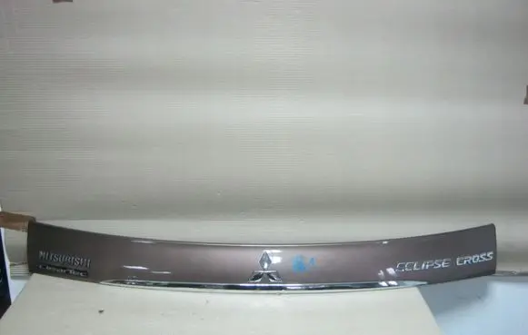Mitsubishi Eclipse Cross Tailgate trim