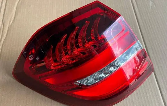 Rear/tail lights