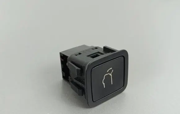 Jeep Grand Cherokee WL Tailgate/boot open switch button 68233955AA