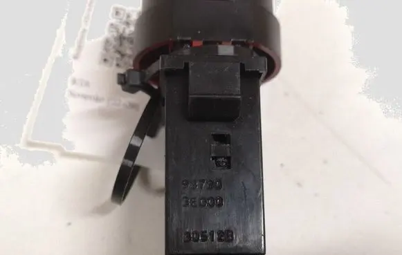 KIA Sorento Hazard light switch 864W0140 93730
