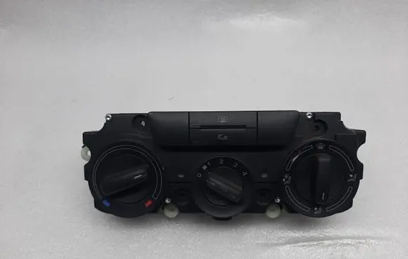 Skoda Octavia Mk2 (1Z) Climate control unit 1Z0819047AD