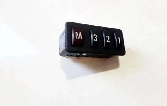 BMW 5 E39 Seat control switch 8352160