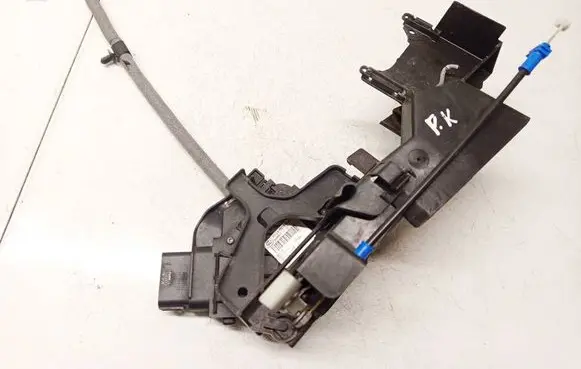 Ford Mondeo MK IV Front door lock 6M2AR21813EC