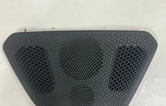 BMW 3 G20 G21 Dash center speaker trim cover 6805541