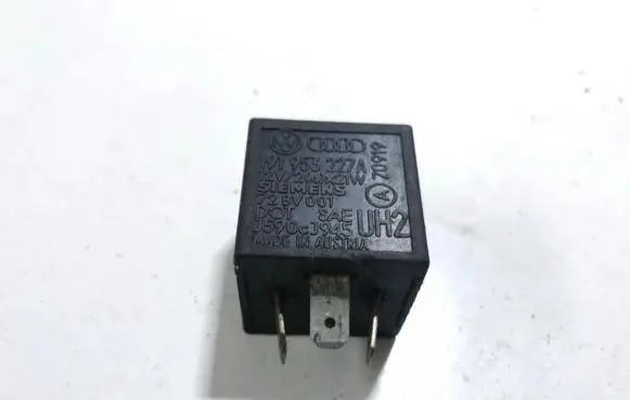 Volkswagen PASSAT B3 Other relay 191953227a j590cj945