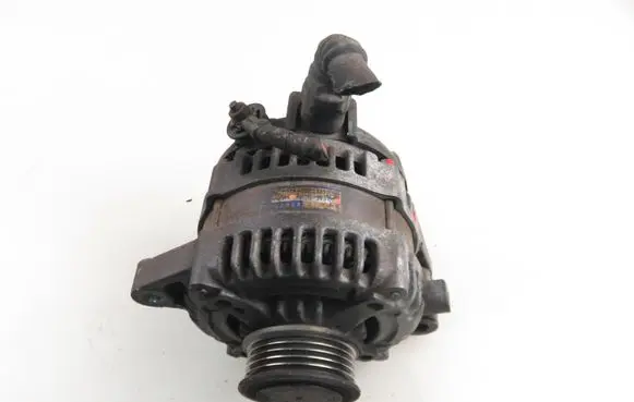 Toyota Avensis T250 Generator/alternator 1042103431