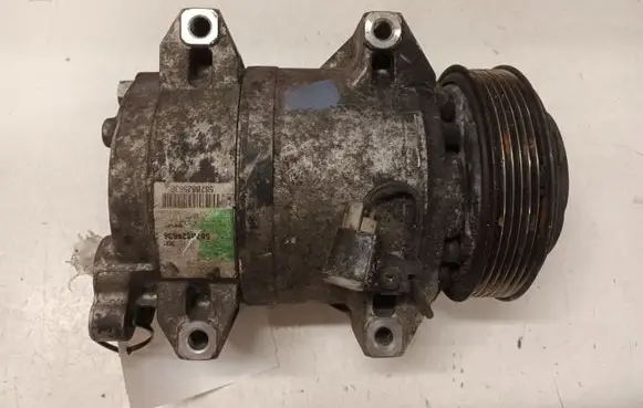 Volvo XC90 Air conditioning (A/C) compressor (pump) 8708581