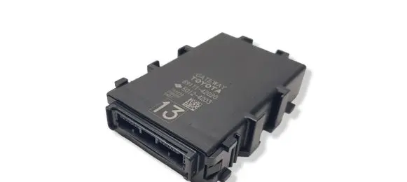 Toyota RAV 4 (XA40) Gateway control module 8911142020