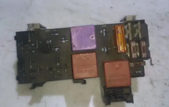 Renault Megane I Fuse box set 7703297193