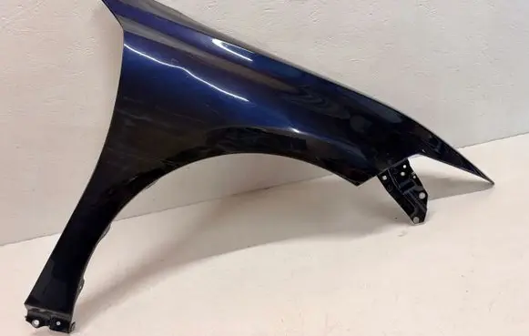 Lexus ES VII XZ10 Fender