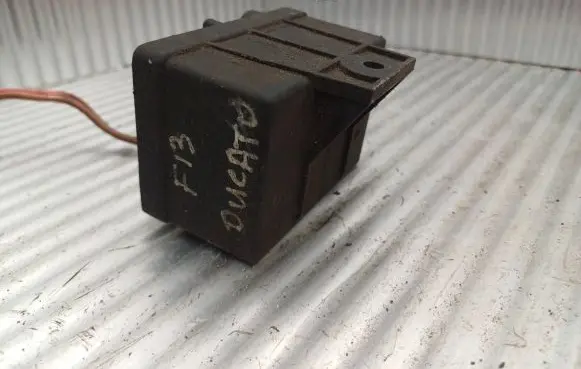 Fiat Ducato Glow plug pre-heat relay 0281003005