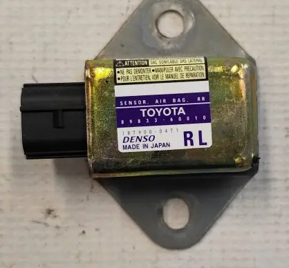Toyota Land Cruiser (J120) Airbag deployment crash/impact sensor 8983360010 1879000471