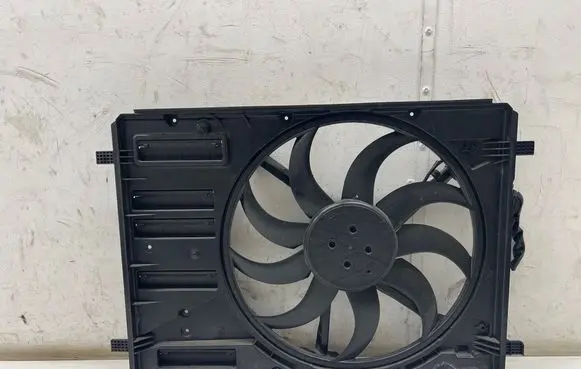 Ford Focus Electric radiator cooling fan JX618C607BB YU5A8653AA