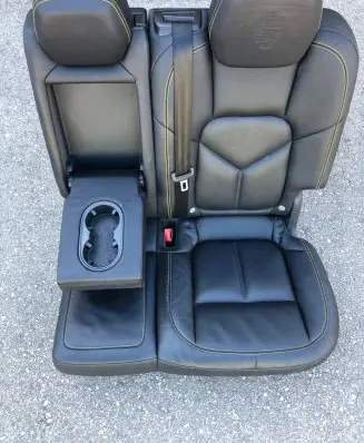 Porsche Cayenne (92A) Rear seat 