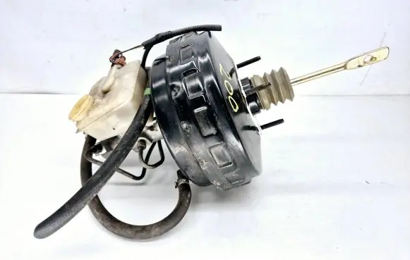 Volvo XC70 Brake booster P08683259 03775737014