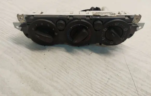 Ford Focus Climate control unit 3M5T19980AD 69607320 P69607320605191587